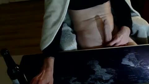 Snapshot of masturbatemindbreaker chatting on 02.11.25 MasturbateMindbreaker online show from 02.11.25