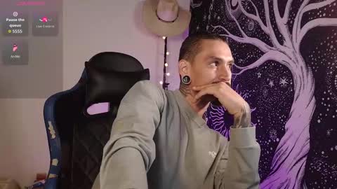 Mateo online show from 11.03.25