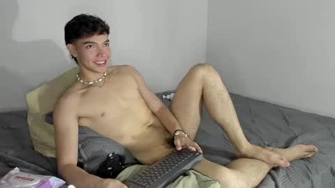 Mateo Santiago online show from 12.17.24