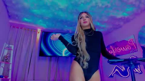 Snapshot of matheus_bigcock chatting on 09.27.25 Powerfull online show from 09.27.25