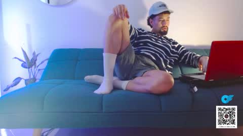 STRURIBE ON INSTAGRAM online show from 10.24.25