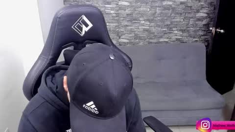 Mathew Independent model online show from 01.05.26