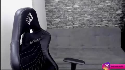 Mathew Independent model online show from 04.19.26