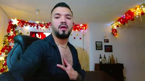 Snapshot of mathewhot3 chatting on 11.11.25 mathewhot3 online show from 11.11.25