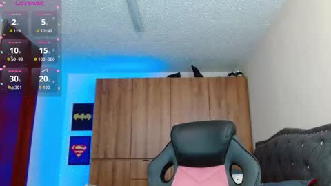 Snapshot of mathewhot3 chatting on 12.05.25 mathewhot3 online show from 12.05.25