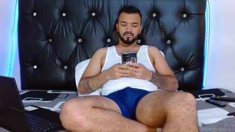 Snapshot of mathewhot3 chatting on 01.12.26 mathewhot3 online show from 01.12.26