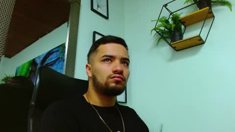 Mathews online show from 02.12.25