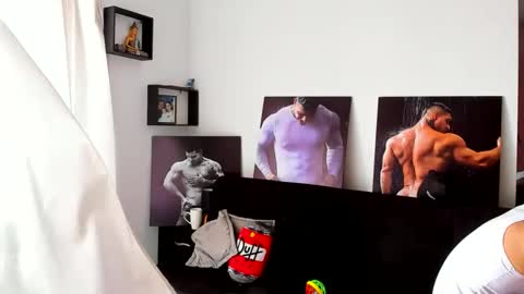 Marck Mathews online show from 12.04.25