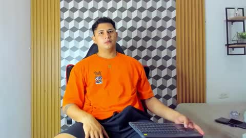 mathias cocks online show from 01.05.25