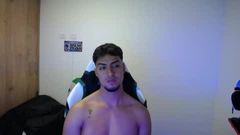 Snapshot of matias_bianco01 chatting on 10.10.25 matias online show from 10.10.25