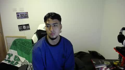 Snapshot of matias_bianco01 chatting on 11.12.25 matias online show from 11.12.25