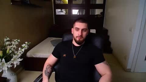 Snapshot of matiasdean chatting on 02.24.25 MatiasDean online show from 02.24.25