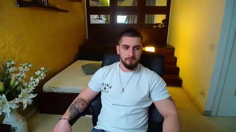 Snapshot of matiasdean chatting on 02.25.25 MatiasDean online show from 02.25.25
