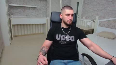 Snapshot of matiasdean chatting on 02.28.25 MatiasDean online show from 02.28.25