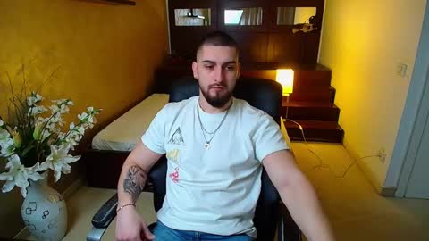 Snapshot of matiasdean chatting on 03.03.25 MatiasDean online show from 03.03.25