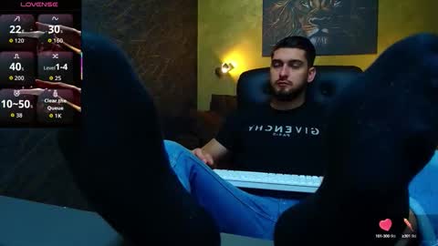 Snapshot of matiasdean chatting on 09.23.25 MatiasDean online show from 09.23.25