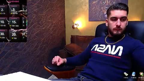 Snapshot of matiasdean chatting on 10.02.25 MatiasDean online show from 10.02.25