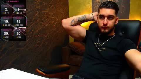 Snapshot of matiasdean chatting on 10.07.25 MatiasDean online show from 10.07.25