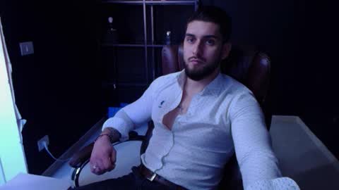 Snapshot of matiasdean chatting on 10.20.25 MatiasDean online show from 10.20.25