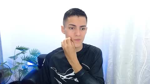 Snapshot of matiius18 chatting on 09.09.25 Matias online show from 09.09.25