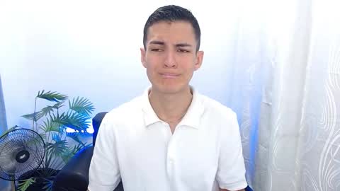 Snapshot of matiius18 chatting on 09.16.25 Matias online show from 09.16.25