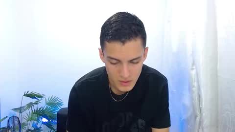 Snapshot of matiius18 chatting on 09.17.25 Matias online show from 09.17.25