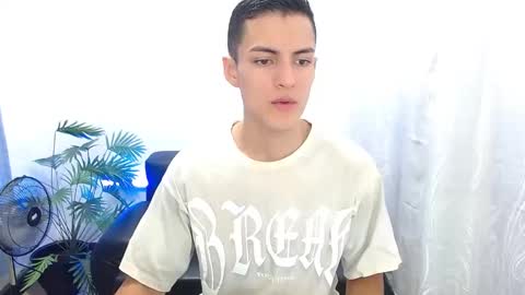 Snapshot of matiius18 chatting on 09.19.25 Matias online show from 09.19.25