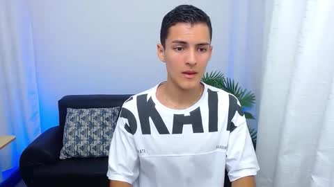 Snapshot of matiius18 chatting on 10.07.25 Matias online show from 10.07.25