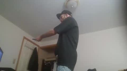 matt48195571828 online show from 11.20.25