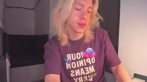 Snapshot of matt_spark chatting on 03.06.25 Matt online show from 03.06.25