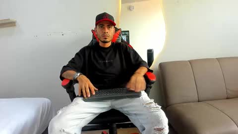 Matthew online show from 12.21.25