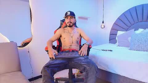 Matthew online show from 03.02.26