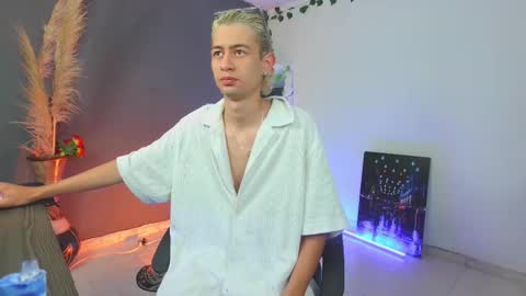 mattias     online show from 09.30.25