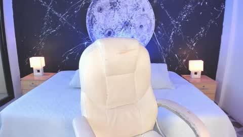 Snapshot of mattthompsonn chatting on 11.05.25 Matt online show from 11.05.25