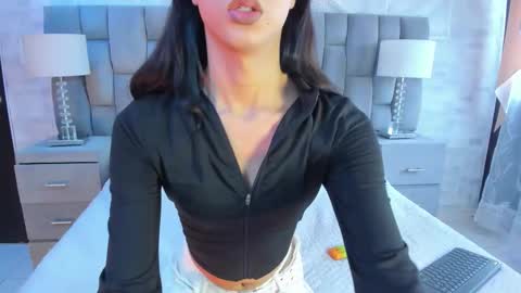 Snapshot of mattthompsonn chatting on 11.06.25 Matt online show from 11.06.25