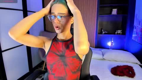 Snapshot of mattthompsonn chatting on 11.17.25 Matt online show from 11.17.25