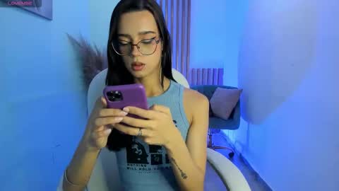 Snapshot of mattthompsonn chatting on 12.16.25 Matt online show from 12.16.25