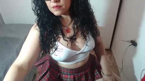 Snapshot of mature_linitisx chatting on 09.25.25 mature_linitisx online show from 09.25.25