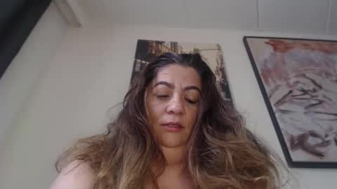 Snapshot of matureboobsbig chatting on 06.01.26 matureboobsbig online show from 06.01.26