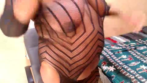 Snapshot of maturenesh chatting on 04.28.26 maturenesh online show from 04.28.26