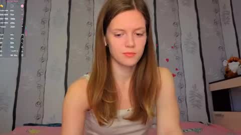 Snapshot of maurineneverman chatting on 06.26.26 Lucy online show from 06.26.26