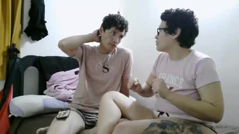 mauroluxandra online show from 04.05.26