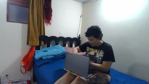 Snapshot of mauroluxandra chatting on 06.08.26 mauroluxandra online show from 06.08.26