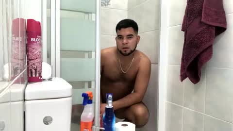 Snapshot of mauroo2025 chatting on 10.31.25 mauroo2025 online show from 10.31.25