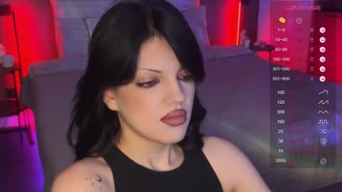 Mavis online show from 12.13.25