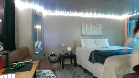 mavismable online show from 04.12.26