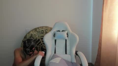 max__b online show from 03.10.25