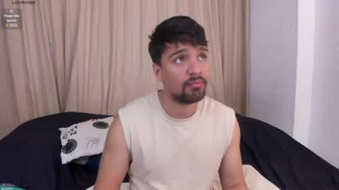 Snapshot of max_ed chatting on 06.14.26 edward online show from 06.14.26