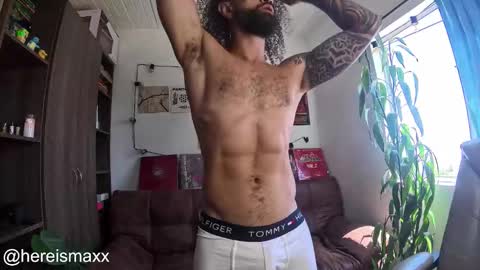 Max Follow me IGX hereismaxx online show from 10.25.25