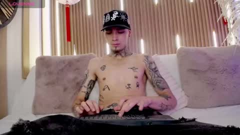 Snapshot of max_hader chatting on 02.08.26 Max online show from 02.08.26